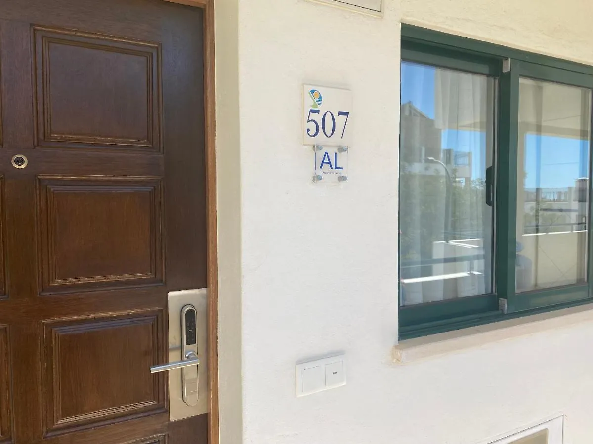 アパート Sunset Haven In Albufeira - Short Walk To Oldtownアパートメント ポルトガル