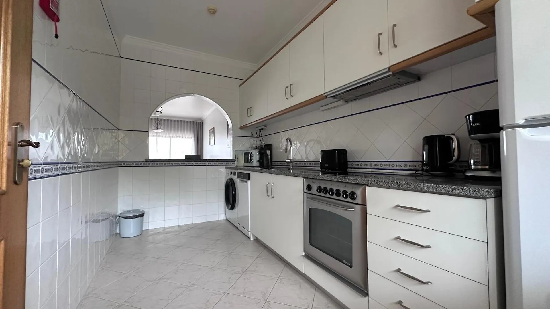 Sunset Haven In Albufeira - Short Walk To Oldtown Apartment